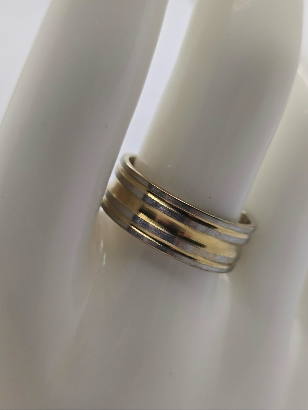 The Lady Knight's Armory - Mixed-Alloy Ring - US Size 9.75